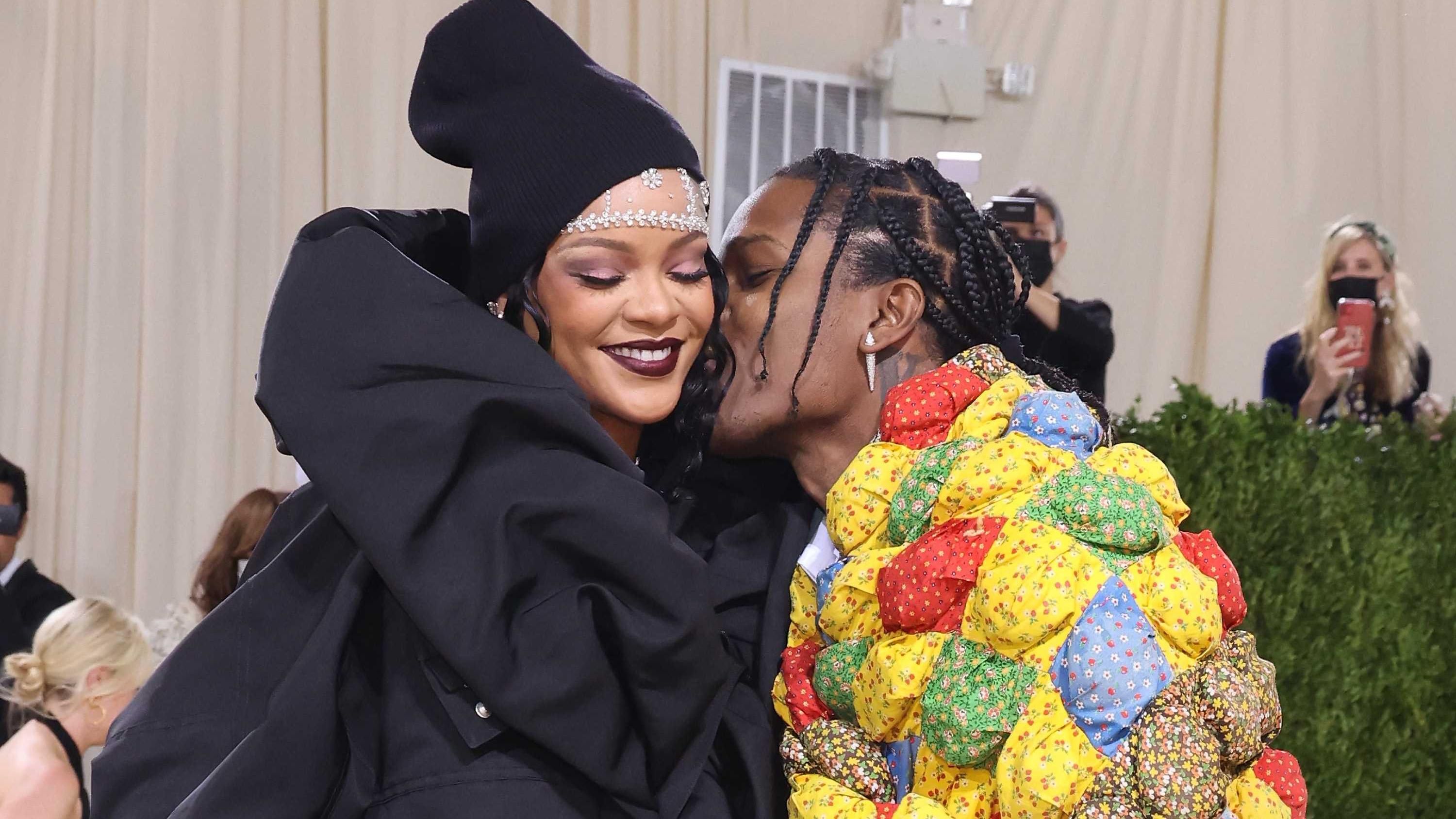 A$AP Rocky одягнув на Met Gala ковдру, яку знайшов на секонд-хенді: власниця її впізнала - Showbiz A$AP Rocky одягнув на Met Gala ковдру, яку знайшов на секонд-хенді: власниця її впізнала - Showbiz