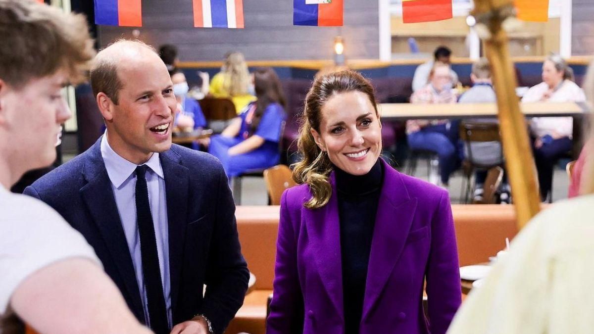 Кейт Міддлтон вийшла у світ разом із чоловіком: фото герцогині у фіолетовому костюмі - Showbiz Кейт Міддлтон вийшла у світ разом із чоловіком: фото герцогині у фіолетовому костюмі - Showbiz