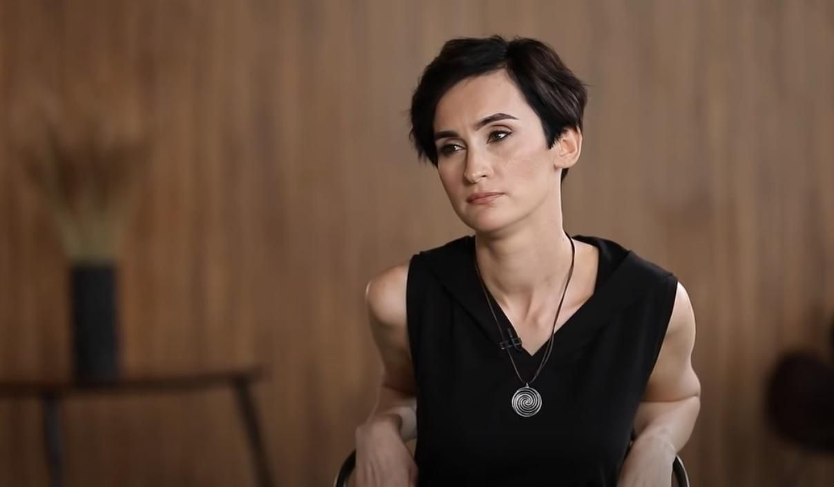 Я с родней до сих пор не общаюсь, – солистка Go_A о сложном детстве и отношениях с мамой Я с родней до сих пор не общаюсь, – солистка Go_A о сложном детстве и отношениях с мамой