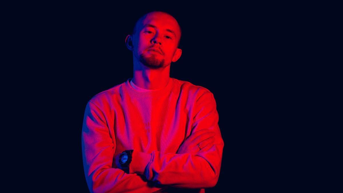 Freel повернувся: український репер презентував кліп на пісню "Давній друг" - Новини шоу-бізнесу - Showbiz Freel повернувся: український репер презентував кліп на пісню "Давній друг" - Новини шоу-бізнесу - Showbiz