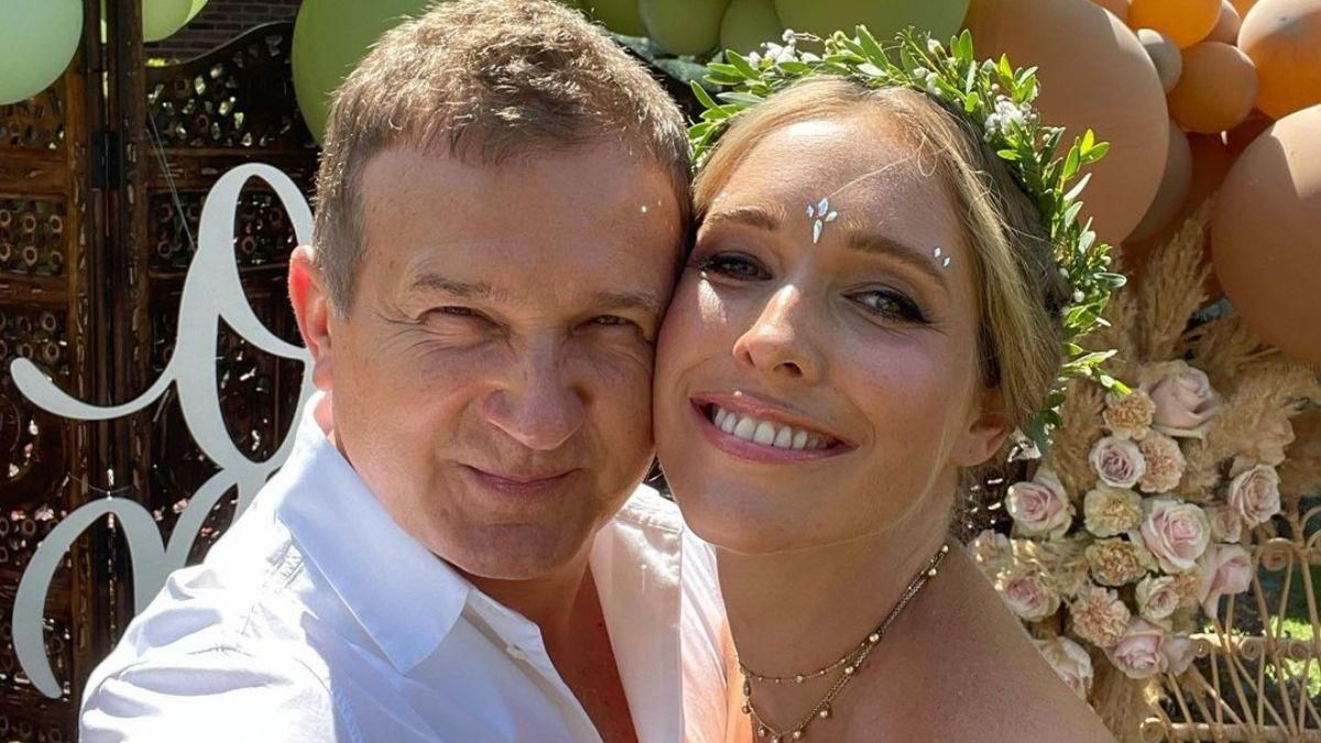 Катя Осадчая и Юрий Горбунов отдыхают в Турции: фото ведущего с сыном Катя Осадчая и Юрий Горбунов отдыхают в Турции: фото ведущего с сыном