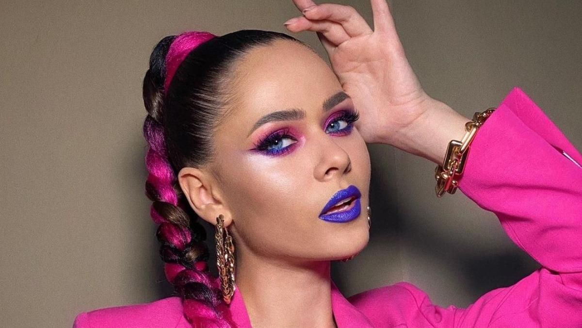 Юлия Санина празднует день рождения: фото образов звезды Юлия Санина празднует день рождения: фото образов звезды