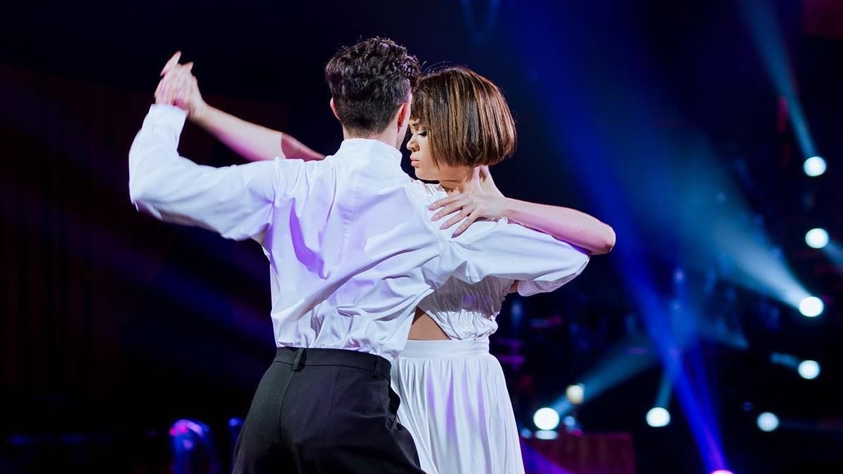 "Должна быть в финале": зрители требуют вернуть Lida Lee на "Танцы со звездами" "Должна быть в финале": зрители требуют вернуть Lida Lee на "Танцы со звездами"