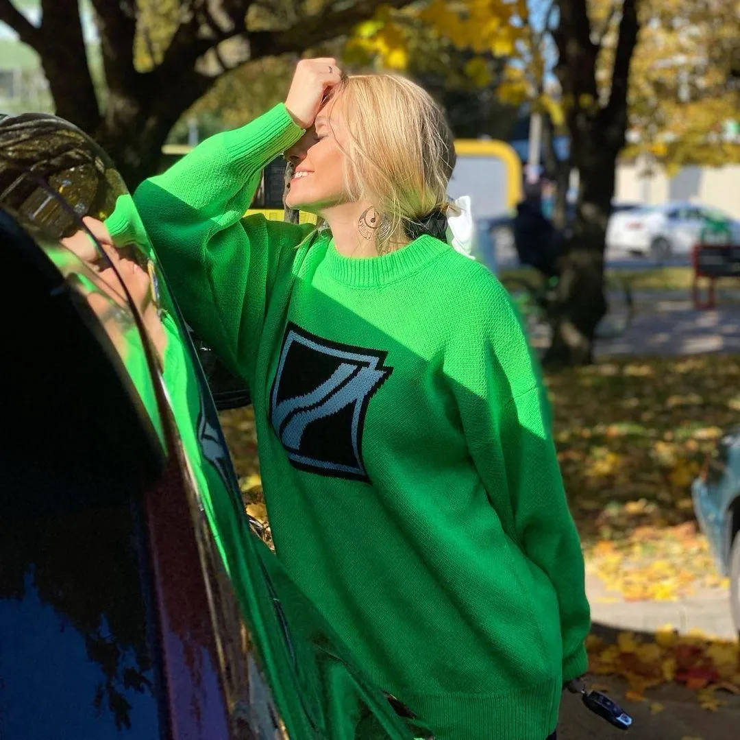 Ең жақсы алғашқы анальдік бейне Әскери моншадағы жасырын камерада гейлер туралы бейнені қараңыз