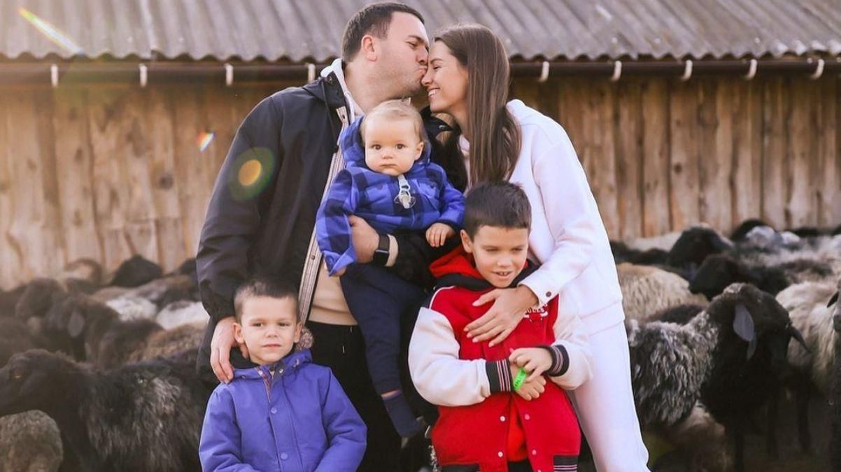 Дружина Григорія Решетника замилувала новим сімейним фото - Новини шоу-бізнесу - Showbiz
