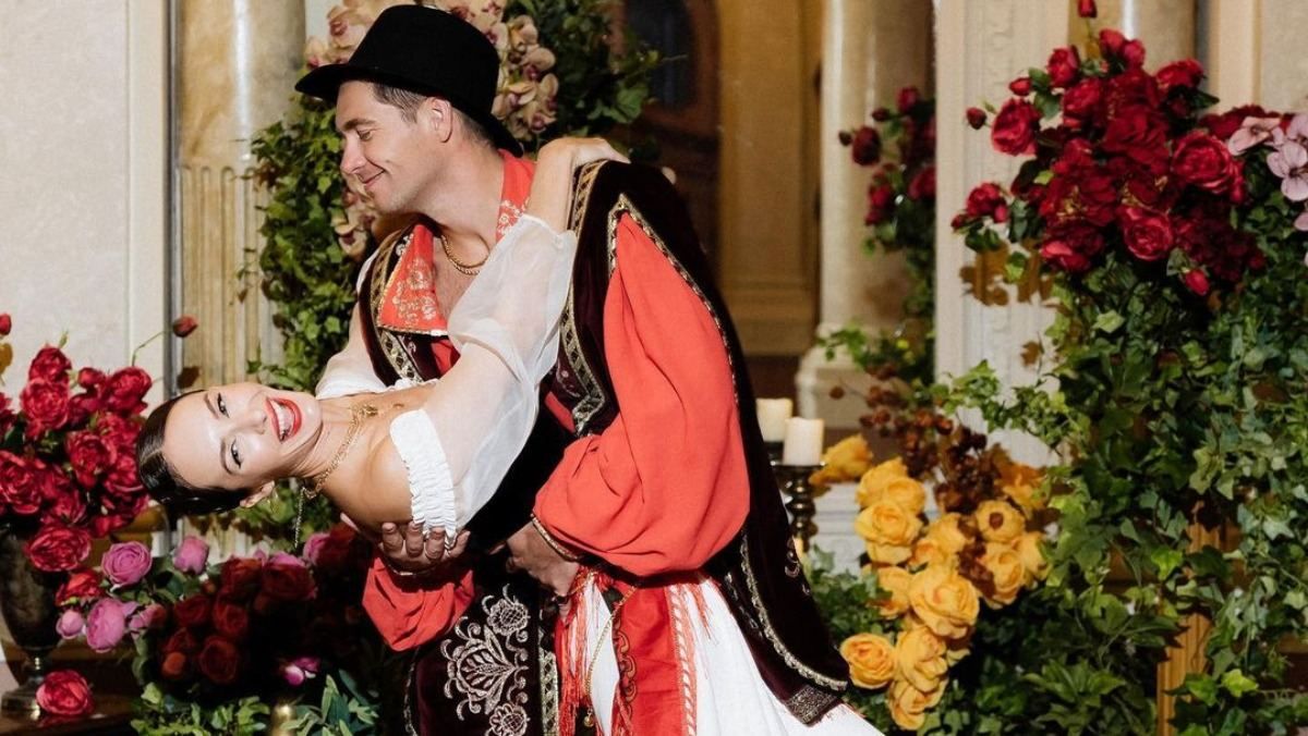 Жена Владимира Остапчука отпраздновала день рождения в цыганском стиле: фото с вечеринки Жена Владимира Остапчука отпраздновала день рождения в цыганском стиле: фото с вечеринки