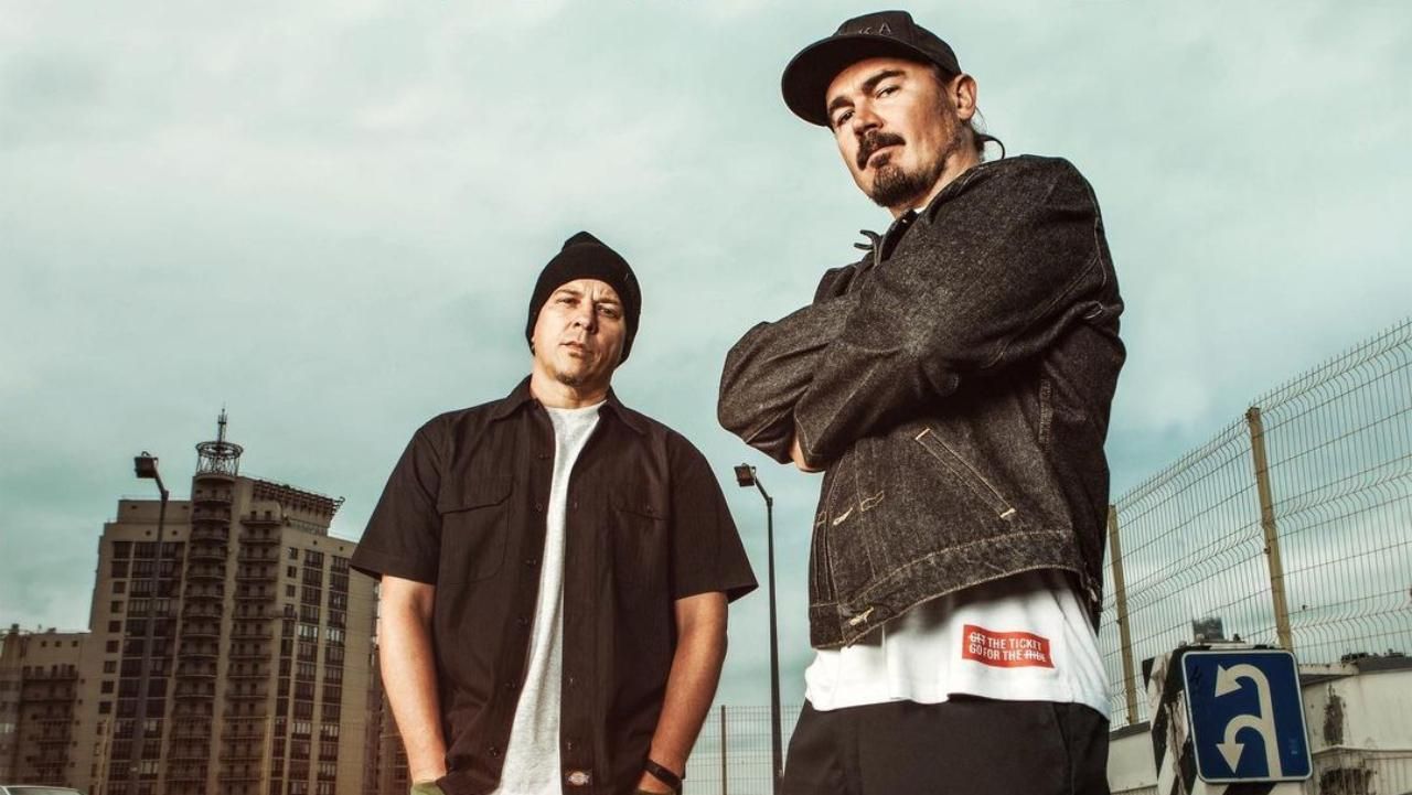 Гурт ТНМК представив кліп з парамедиком-волонтеркою, знятий у Щасті: відео - Україна новини - Showbiz Гурт ТНМК представив кліп з парамедиком-волонтеркою, знятий у Щасті: відео - Україна новини - Showbiz