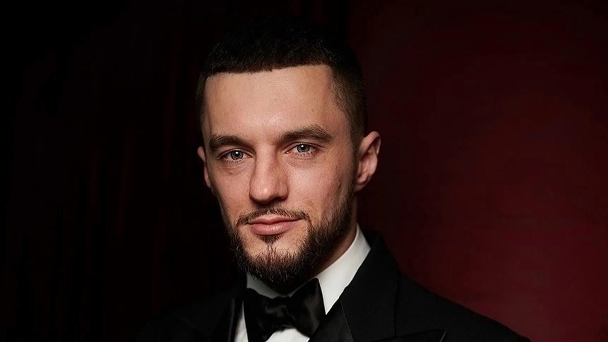 Максим Леонов из "Танцев со звездами" попал в аварию: как выглядит его авто Максим Леонов из "Танцев со звездами" попал в аварию: как выглядит его авто