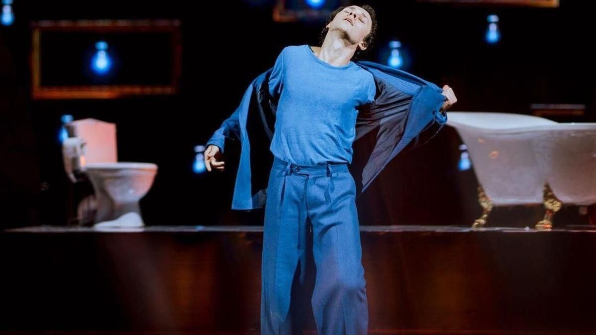 После признания жены: Костя Войтенко впервые станцевал без партнерши на "Танцах со звездами" После признания жены: Костя Войтенко впервые станцевал без партнерши на "Танцах со звездами"