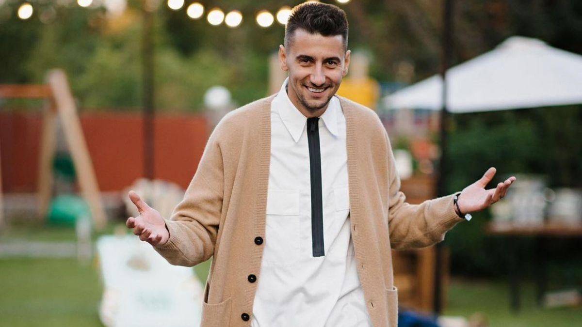 Олександр Еллерт змінив імідж і потішив шанувальників: кумедні кадри - Новини шоу-бізнесу - Showbiz Олександр Еллерт змінив імідж і потішив шанувальників: кумедні кадри - Новини шоу-бізнесу - Showbiz