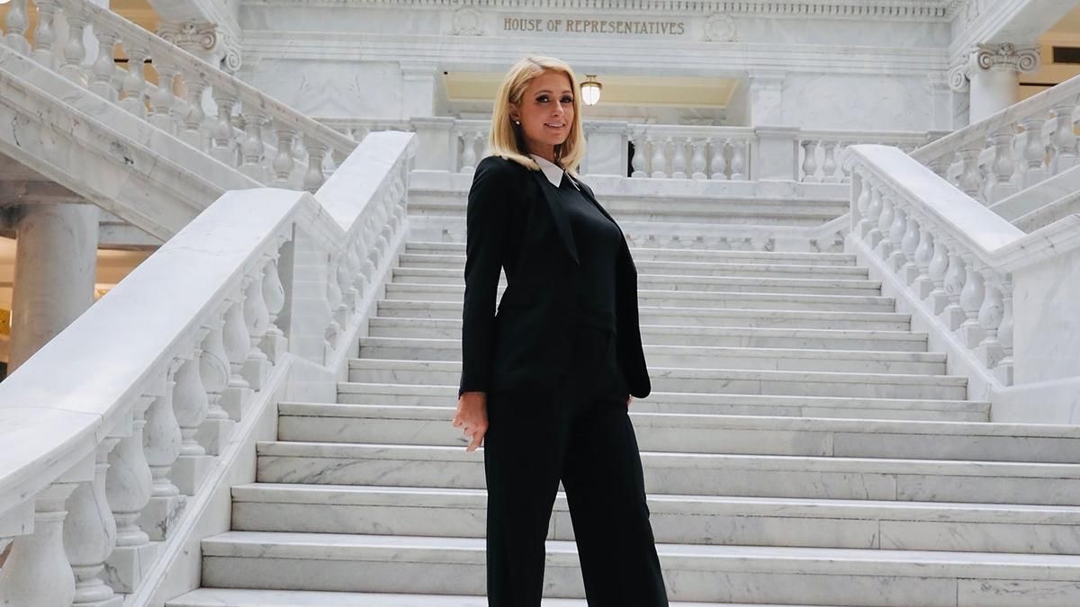 Періс Гілтон з'явилась у Білому домі в образі total black: фото ефектного виходу - 19 октября 2021 - Showbiz Періс Гілтон з'явилась у Білому домі в образі total black: фото ефектного виходу - 19 октября 2021 - Showbiz