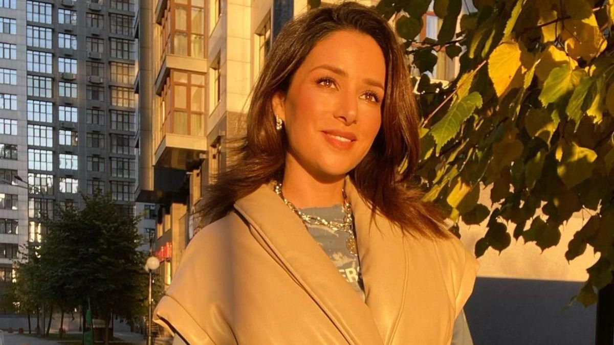 "Холостячка" Злата Огнєвіч показала атмосферний осінній образ: фото у спортивному костюмі - Showbiz "Холостячка" Злата Огнєвіч показала атмосферний осінній образ: фото у спортивному костюмі - Showbiz