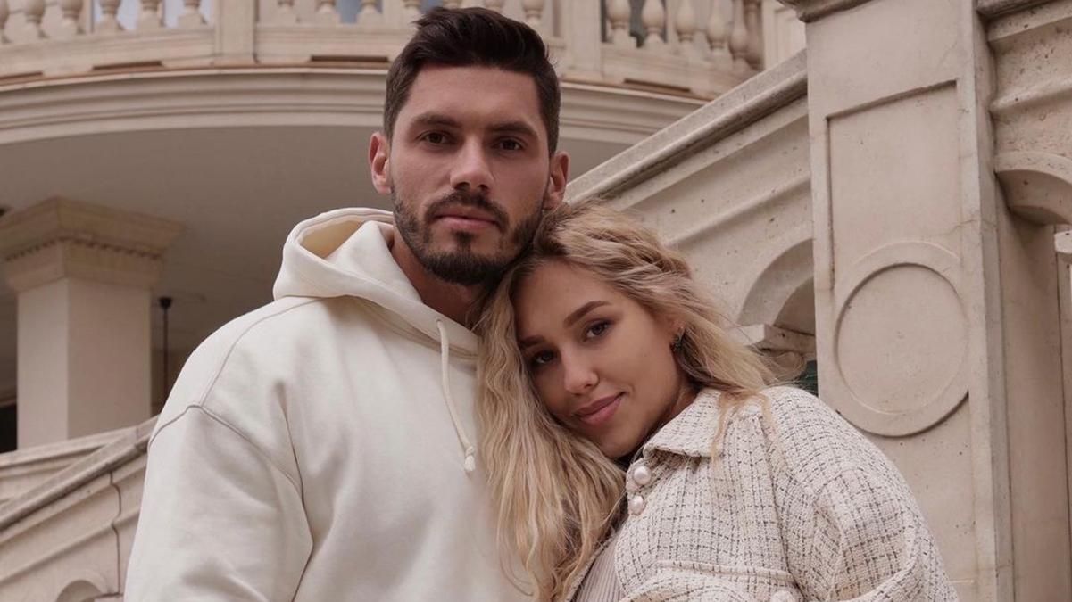 У турі за 225 тисяч гривень: Нікіта Добринін і Даша Квіткова відпочивають у Туреччині - Новини шоу-бізнесу - Showbiz У турі за 225 тисяч гривень: Нікіта Добринін і Даша Квіткова відпочивають у Туреччині - Новини шоу-бізнесу - Showbiz