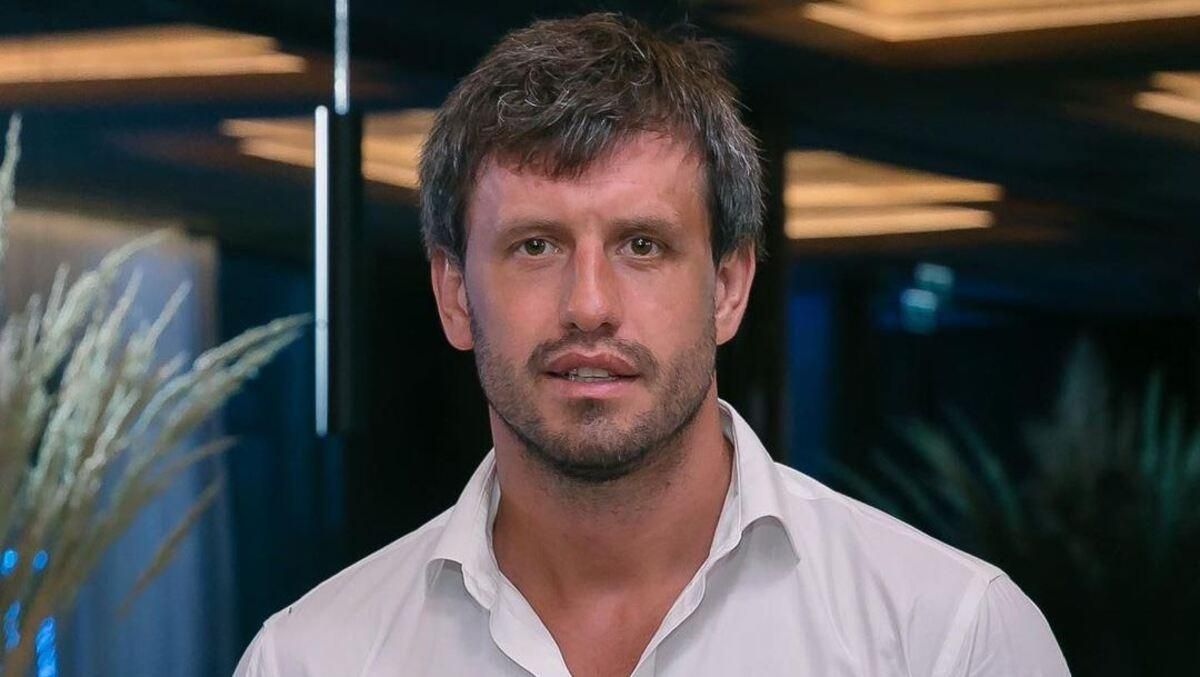 Лучше действовать, – Дмитрий из "Холостячки" рассказал о первом поцелуе со Златой Огневич Лучше действовать, – Дмитрий из "Холостячки" рассказал о первом поцелуе со Златой Огневич