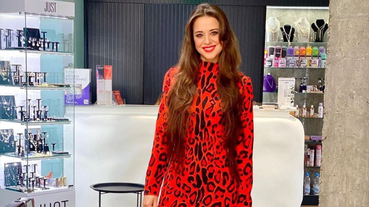 Бывшая жена Дзидзьо похвасталась эффектным аутфитом: яркое фото SLAVIA Бывшая жена Дзидзьо похвасталась эффектным аутфитом: яркое фото SLAVIA