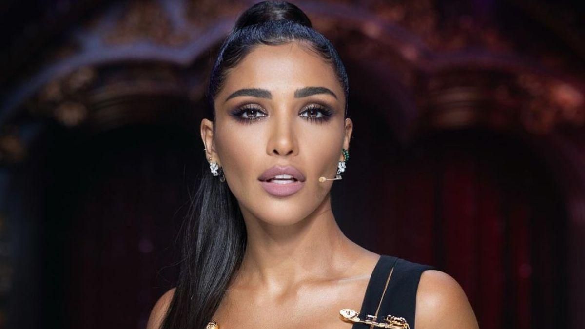 Книжки та олія з церкви: Санта Дімопулос показала, що носить в сумочці - 25 октября 2021 - Showbiz Книжки та олія з церкви: Санта Дімопулос показала, що носить в сумочці - 25 октября 2021 - Showbiz