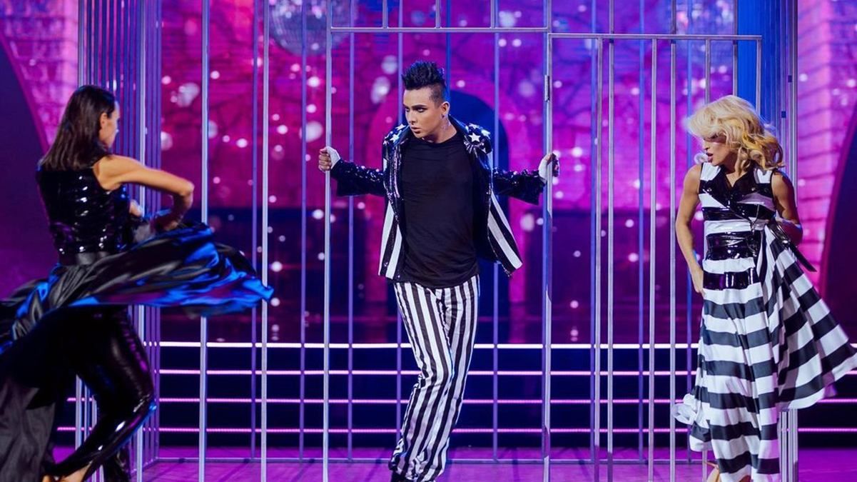 Пил прямо в зале, – Гвоздева рассказала, как MELOVIN готовился к "Танцам со звездами" Пил прямо в зале, – Гвоздева рассказала, как MELOVIN готовился к "Танцам со звездами"