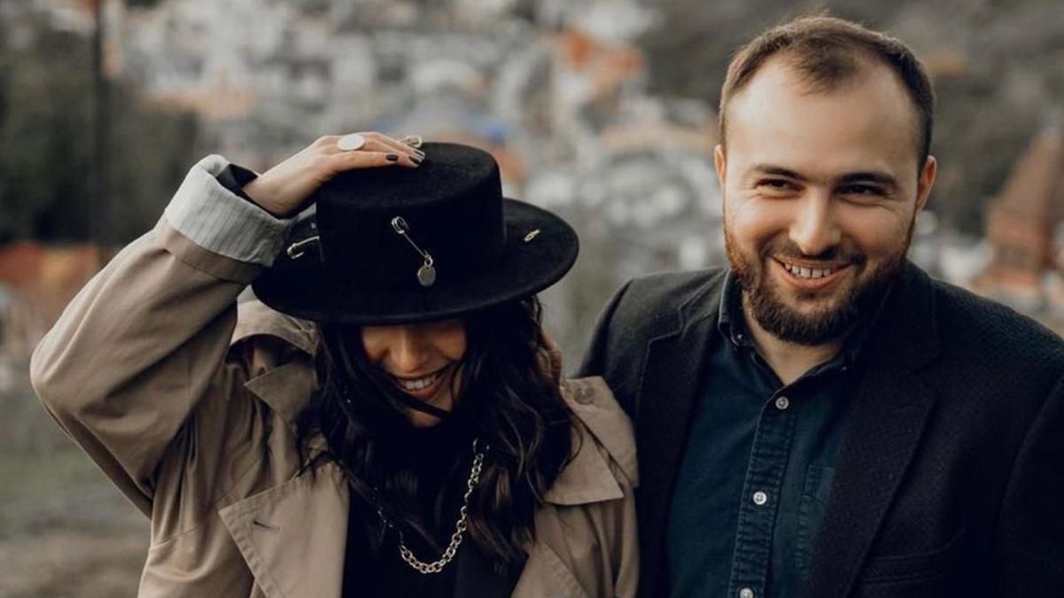 Джамала проникливо привітала чоловіка з днем народження: нові фото - Новини шоу-бізнесу - Showbiz Джамала проникливо привітала чоловіка з днем народження: нові фото - Новини шоу-бізнесу - Showbiz