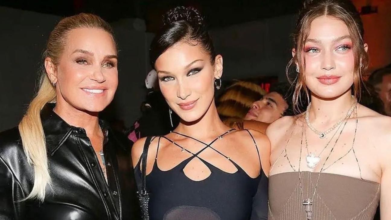 Белла Хадид отреагировала на абьюз в семье сестры интригующим сообщением Белла Хадид отреагировала на абьюз в семье сестры интригующим сообщением