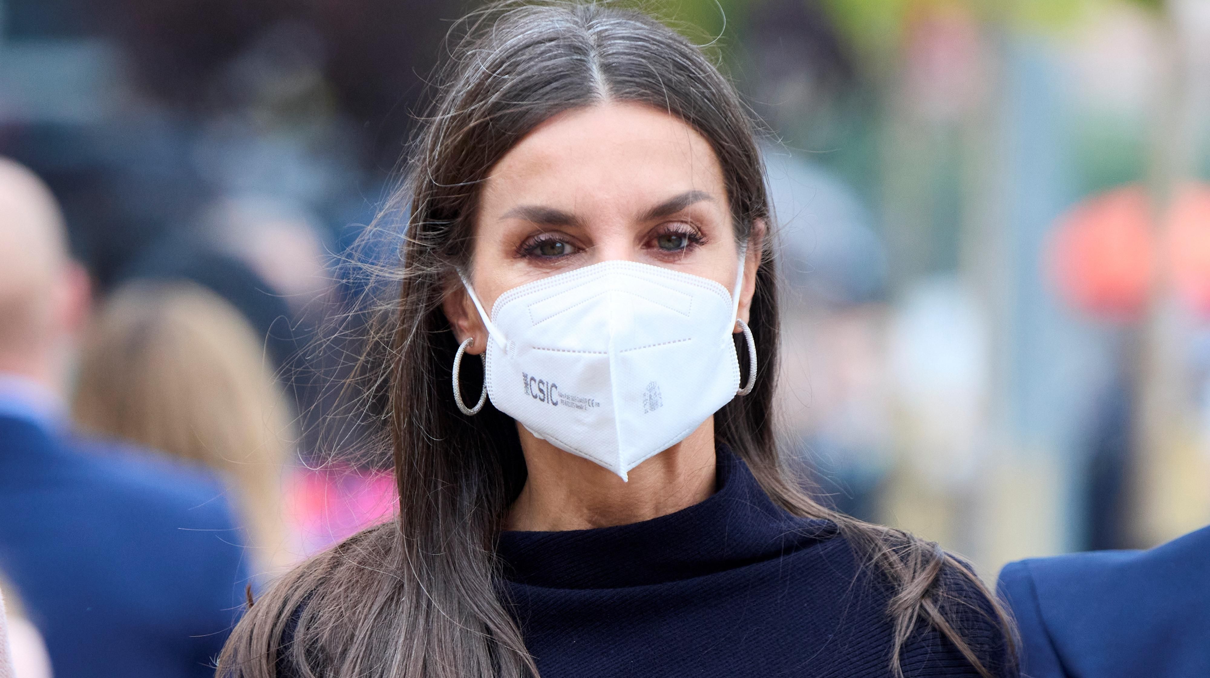 Летиція відвідала кінофестиваль у розкішній сукні: фото нового образу королеви - Новини шоу-бізнесу - Showbiz Летиція відвідала кінофестиваль у розкішній сукні: фото нового образу королеви - Новини шоу-бізнесу - Showbiz