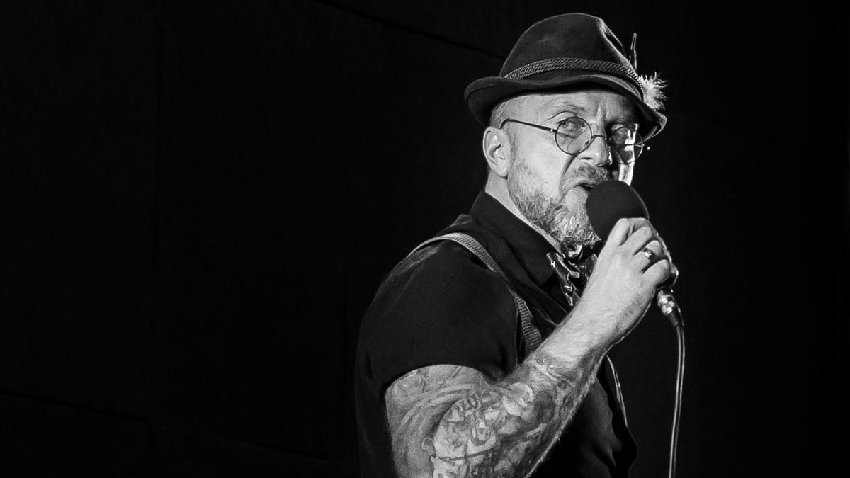 У Антина Мухарского умер отец У Антина Мухарского умер отец