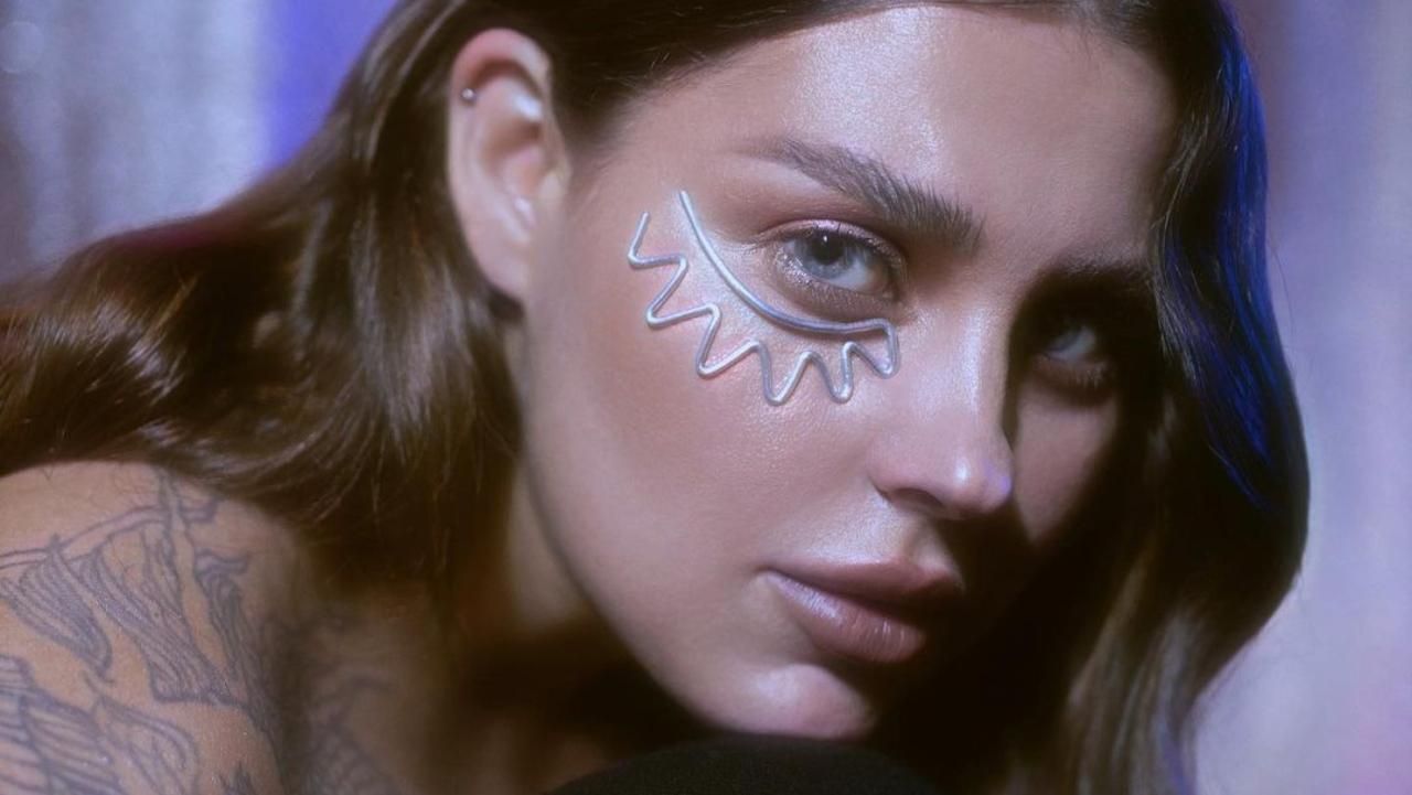 "Аналогов проекта нет ни в одной стране мира": группа KAZKA выпустила третий альбом SVIT - Украина новости - Showbiz "Аналогов проекта нет ни в одной стране мира": группа KAZKA выпустила третий альбом SVIT - Украина новости - Showbiz