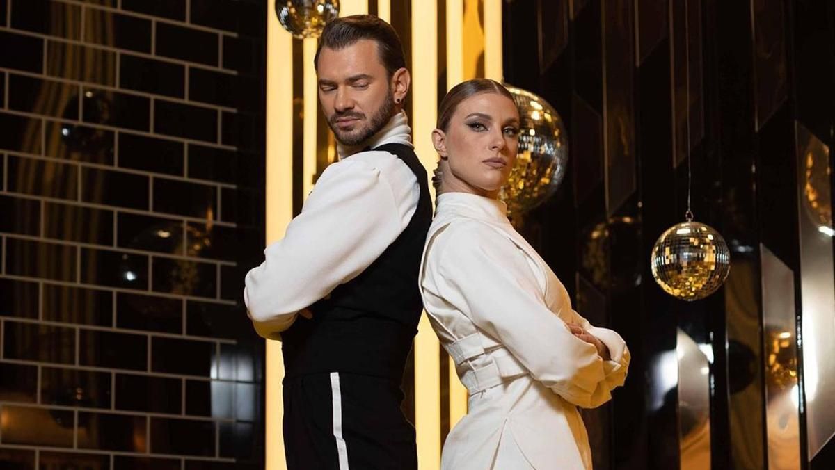 Хворі на коронавірус Ольга Харлан і Дмитро Дікусар "вийшли" на паркет "Танців з зірками" - Новини шоу-бізнесу - Showbiz Хворі на коронавірус Ольга Харлан і Дмитро Дікусар "вийшли" на паркет "Танців з зірками" - Новини шоу-бізнесу - Showbiz