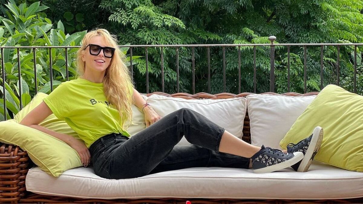 Чорна ікра, басейн та пляж: Оля Полякова з доньками й чоловіком відпочиває на Мальдівах - Новини шоу-бізнесу - Showbiz Чорна ікра, басейн та пляж: Оля Полякова з доньками й чоловіком відпочиває на Мальдівах - Новини шоу-бізнесу - Showbiz