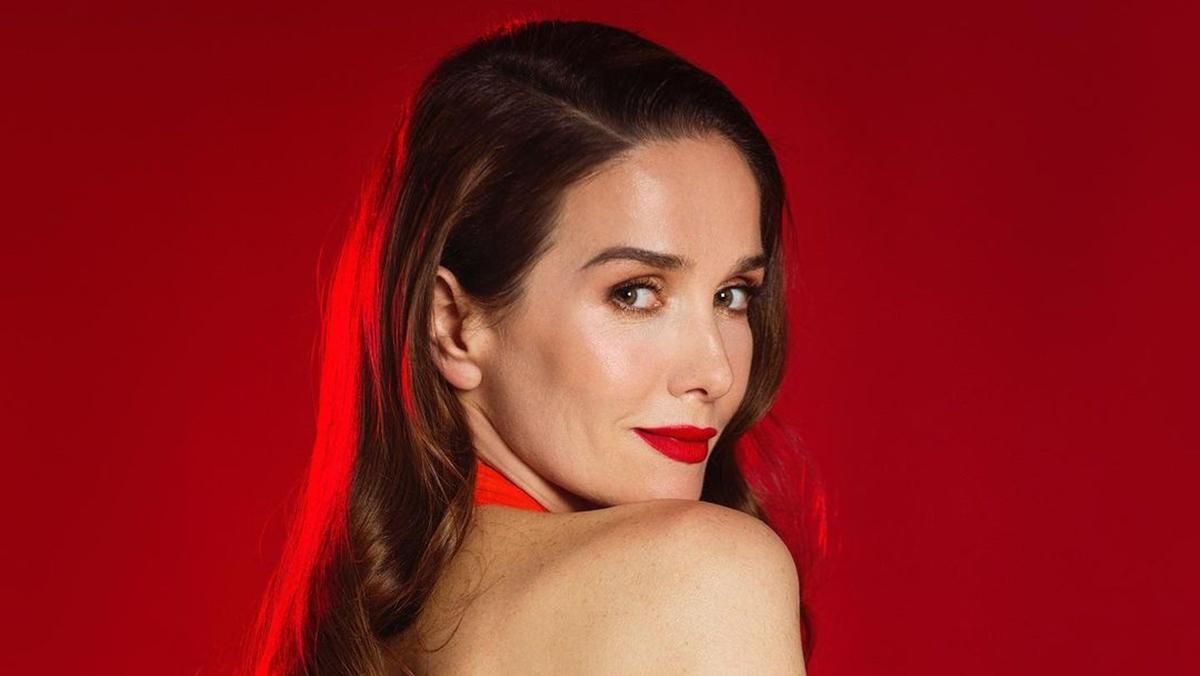 Любителька Путіна Наталія Орейро отримала омріяний російський паспорт - Новини шоу-бізнесу - Showbiz Любителька Путіна Наталія Орейро отримала омріяний російський паспорт - Новини шоу-бізнесу - Showbiz