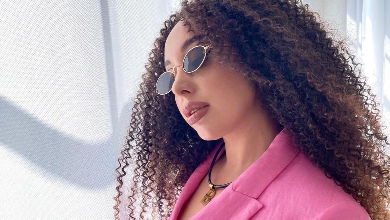 Украинская певица и блогер SHADU очаровала сеть осенними образами: видео Украинская певица и блогер SHADU очаровала сеть осенними образами: видео