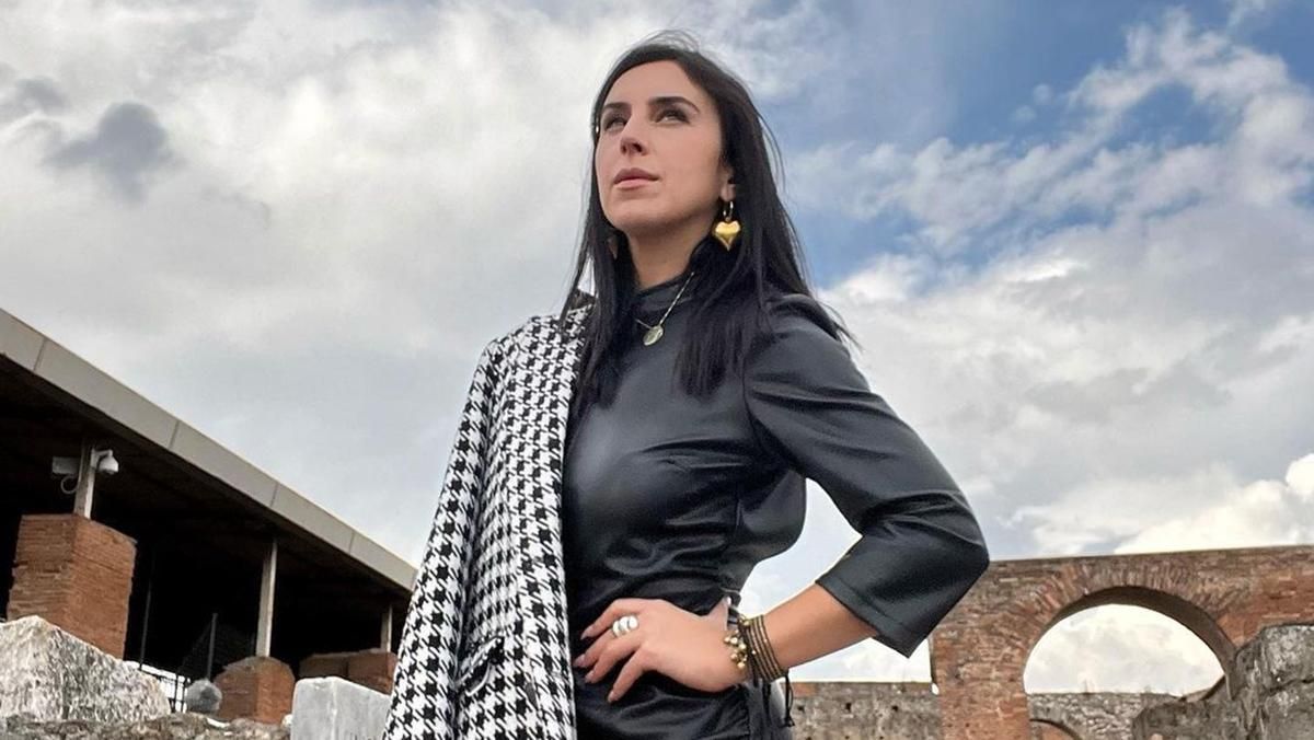 Джамала прогулялась по Италии в кожаном мини-платье и колготах в сеточку: дерзкий look Джамала прогулялась по Италии в кожаном мини-платье и колготах в сеточку: дерзкий look