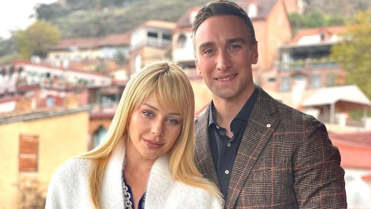 У сукні за 54 тисячі гривень: Тіна Кароль позувала з Іраклі Макацарія перед "Танцями" у Грузії - Грузія новини - Showbiz У сукні за 54 тисячі гривень: Тіна Кароль позувала з Іраклі Макацарія перед "Танцями" у Грузії - Грузія новини - Showbiz