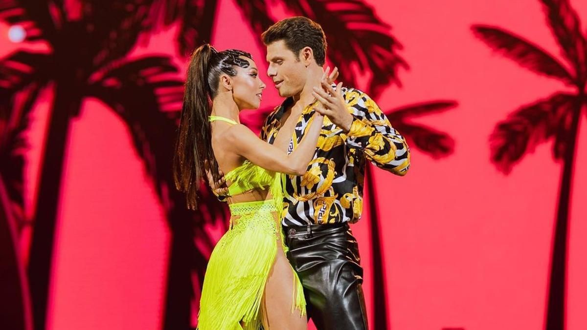 Після нещадного хейту в мережі: Катерина Курах прокоментувала сальсу з Артуром Логаєм - Новини шоу-бізнесу - Showbiz Після нещадного хейту в мережі: Катерина Курах прокоментувала сальсу з Артуром Логаєм - Новини шоу-бізнесу - Showbiz