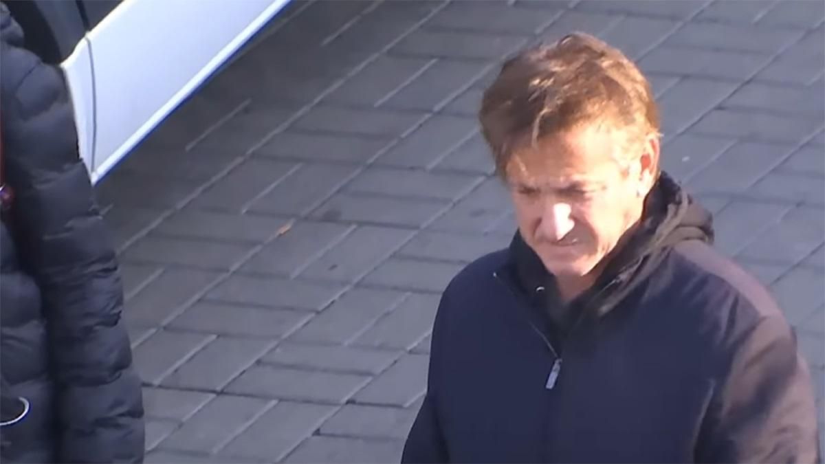 Володаря "Оскарів" Шона Пенна заскочили в Києві: перші фото - Новини Київ - Showbiz Володаря "Оскарів" Шона Пенна заскочили в Києві: перші фото - Новини Київ - Showbiz