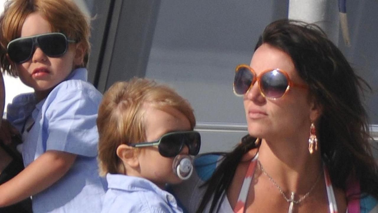 Бритни Спирс заговорила, что хочет еще одного ребенка после снятия опекунства Бритни Спирс заговорила, что хочет еще одного ребенка после снятия опекунства