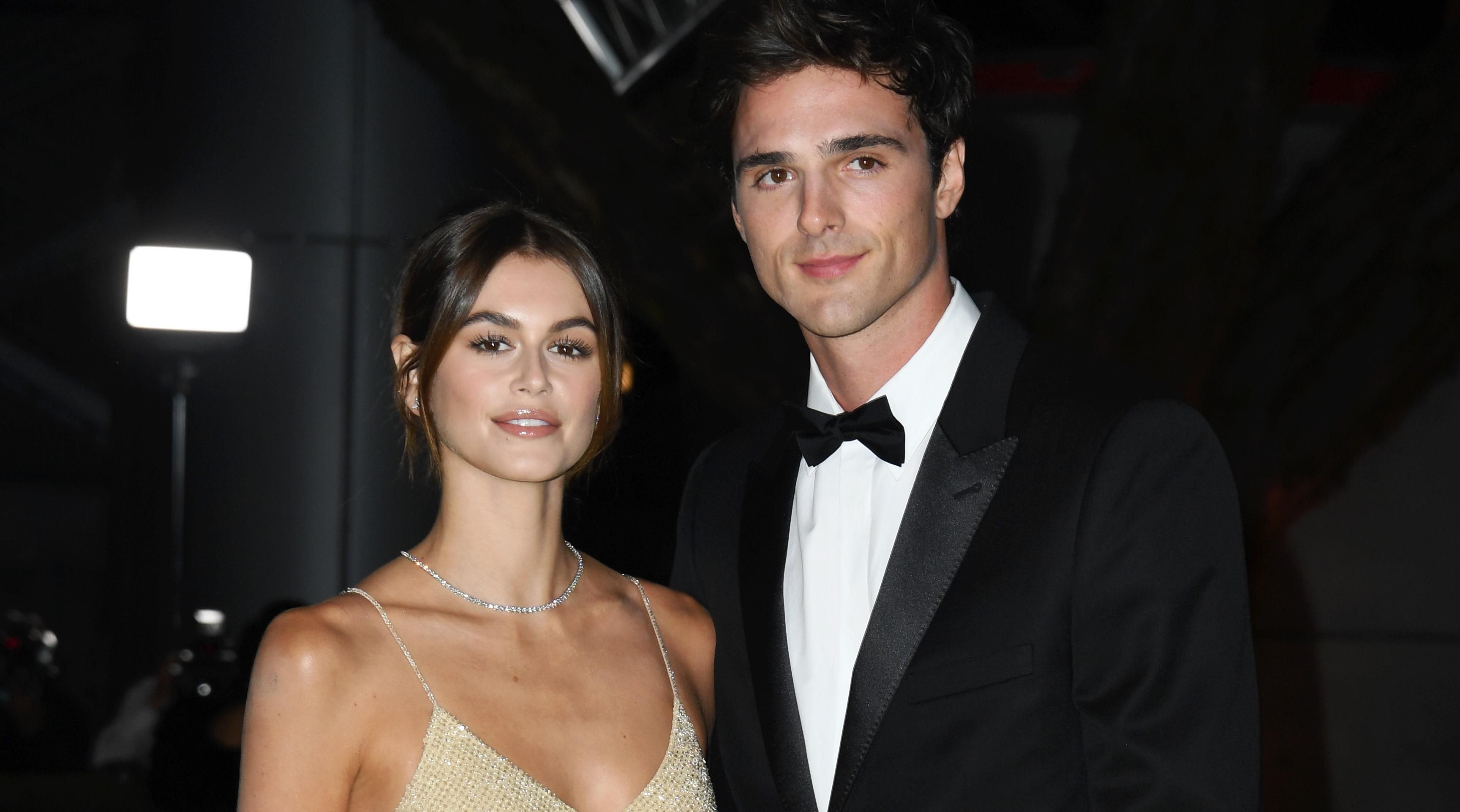 Найкрасивіша пара Голлівуду: Кайя Гербер і Джейкоб Елорді розійшлись - Новини шоу-бізнесу - Showbiz Найкрасивіша пара Голлівуду: Кайя Гербер і Джейкоб Елорді розійшлись - Новини шоу-бізнесу - Showbiz
