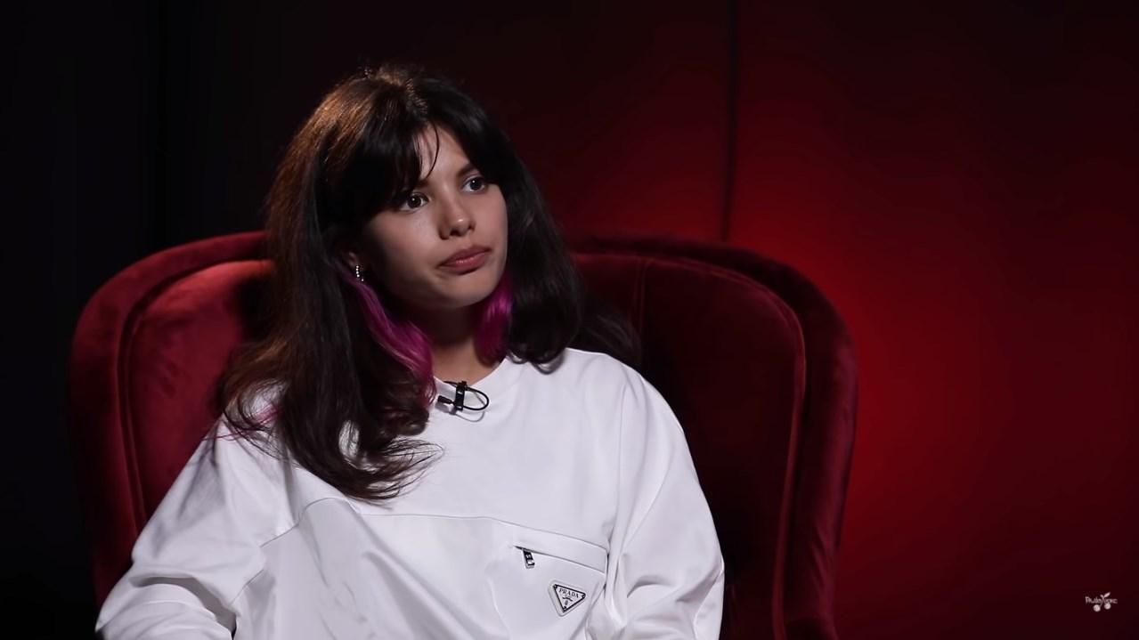 Мишель Андраде рассказала о своих гонорарах за роль ведущей в шоу "Орел и решка" Мишель Андраде рассказала о своих гонорарах за роль ведущей в шоу "Орел и решка"