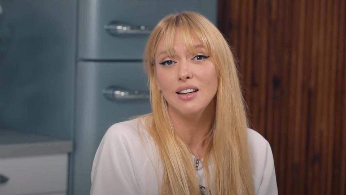 Был дождь из бриллиантов и домов, – как Оля Полякова разорила мужа-миллионера Был дождь из бриллиантов и домов, – как Оля Полякова разорила мужа-миллионера