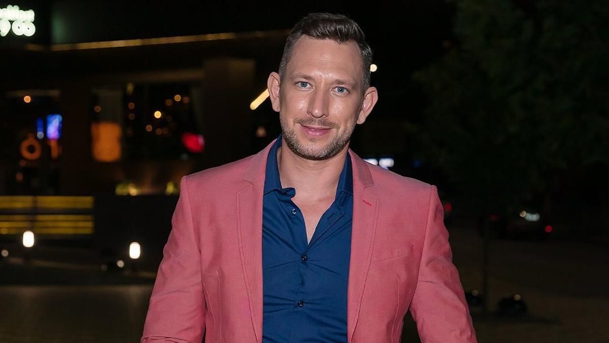 Злата Огневич засыпала комплиментами участника, которого выгнала в 10 выпуске "Холостячки" Злата Огневич засыпала комплиментами участника, которого выгнала в 10 выпуске "Холостячки"