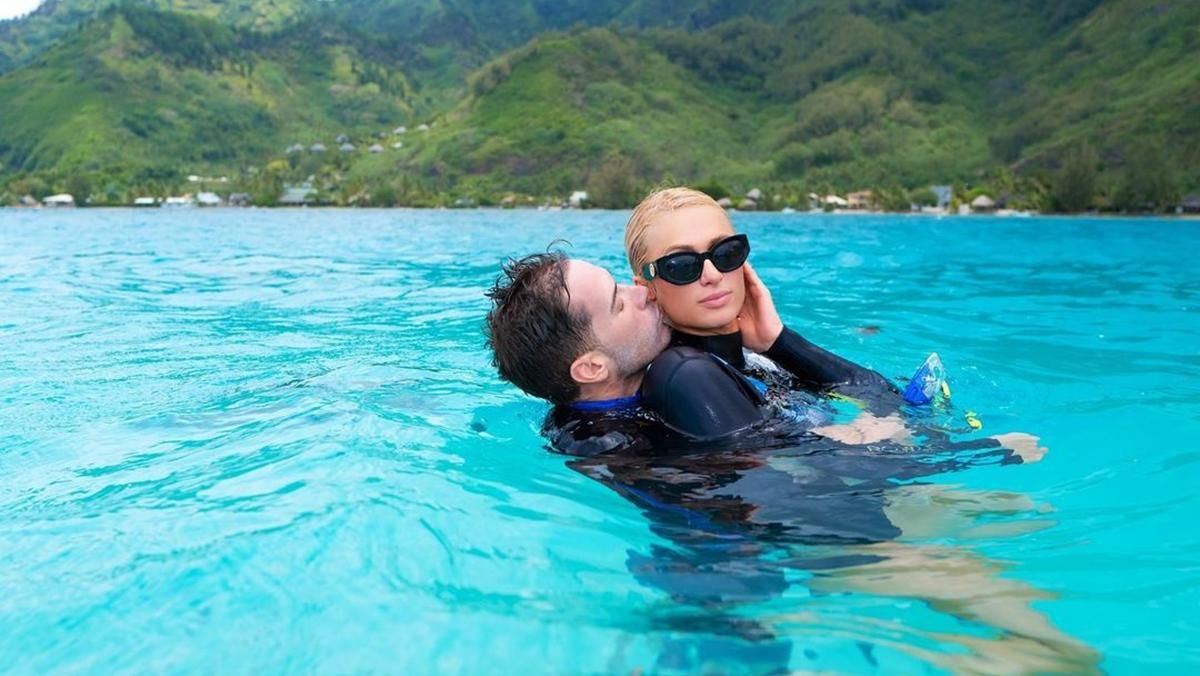 Періс Гілтон з коханим відпочиває на Бора-Бора: фото з медового місяця - Новини шоу-бізнесу - Showbiz Періс Гілтон з коханим відпочиває на Бора-Бора: фото з медового місяця - Новини шоу-бізнесу - Showbiz