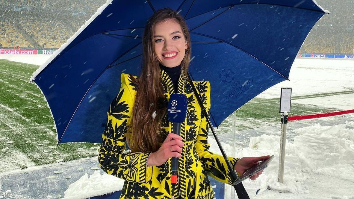 У вишиванці на засніженому стадіоні: Олександра Кучеренко підкорила атмосферними фото - Showbiz