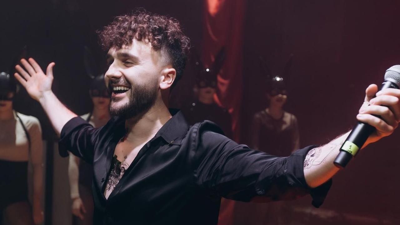 "Все стали очень правильными": Залиско и блогеры иронически оправдались за "танцы на костях" "Все стали очень правильными": Залиско и блогеры иронически оправдались за "танцы на костях"