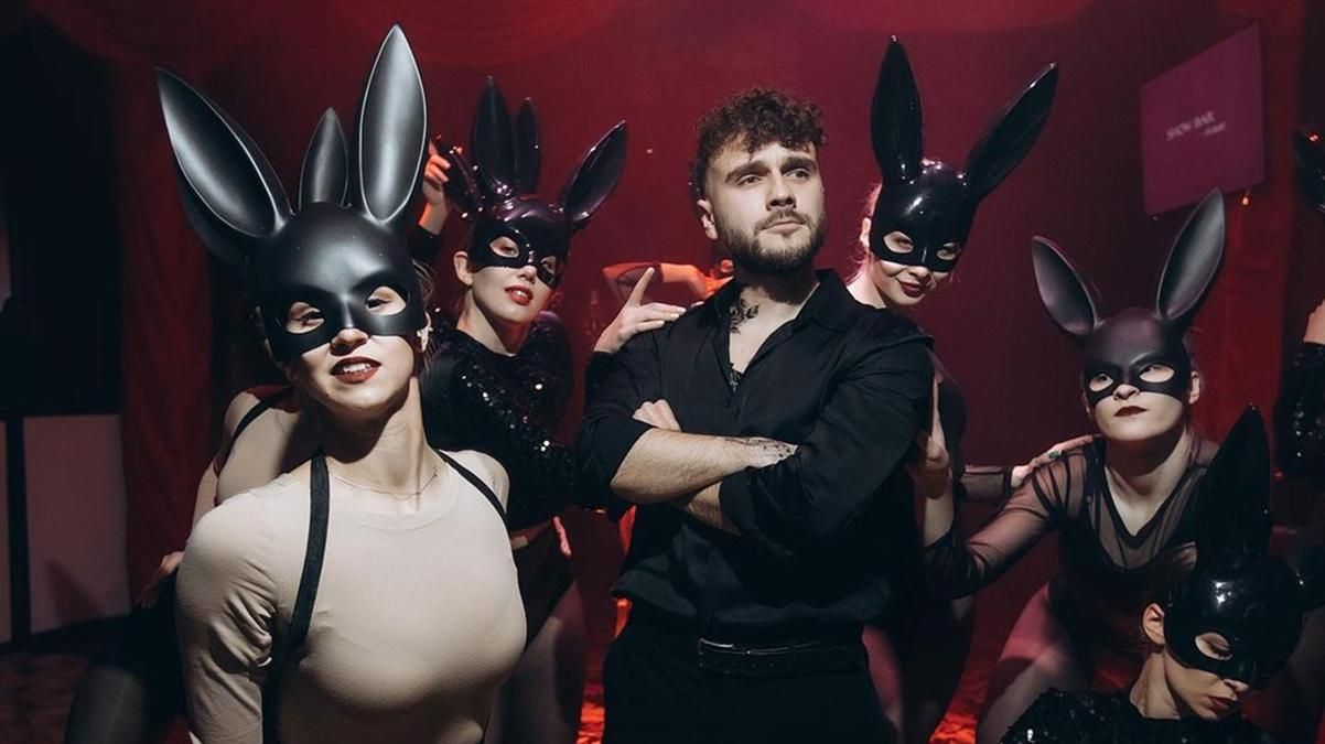 Блогери втратили контракти після тусівки в роковини Голодомору: які компанії відмовилися від них - Новини шоу-бізнесу - Showbiz Блогери втратили контракти після тусівки в роковини Голодомору: які компанії відмовилися від них - Новини шоу-бізнесу - Showbiz