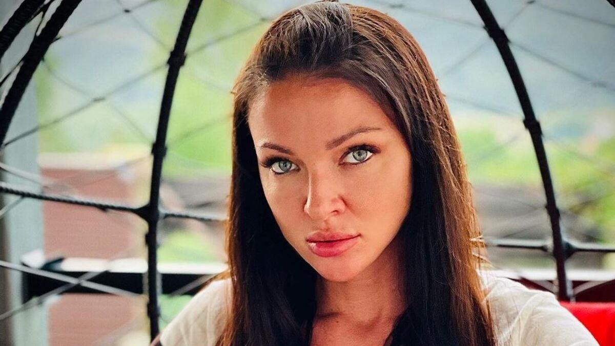 Жена Влада Ямы вспомнила, о чем мечтала в детстве: как она выглядела в 6 лет Жена Влада Ямы вспомнила, о чем мечтала в детстве: как она выглядела в 6 лет