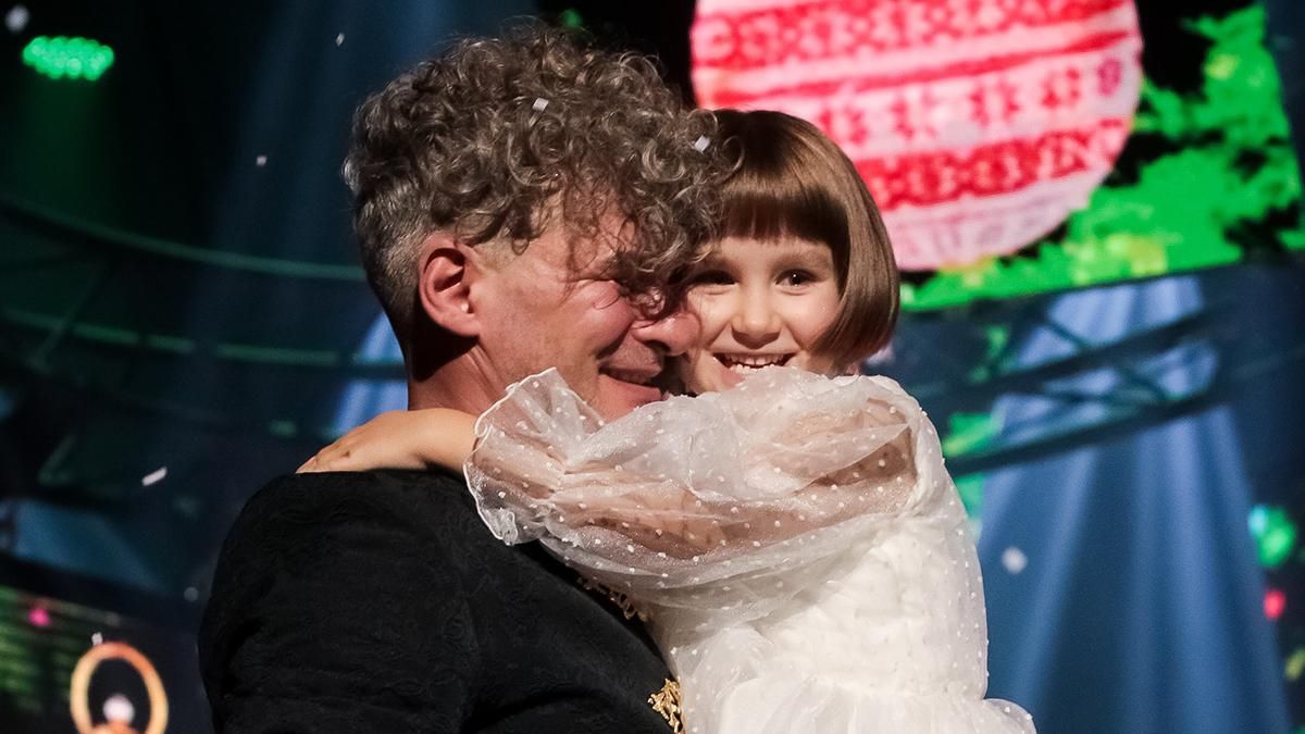 Тоня Матвієнко показала, як 5-річна донька запалювала на концерті Мірзояна: миле відео - Новини шоу-бізнесу - Showbiz