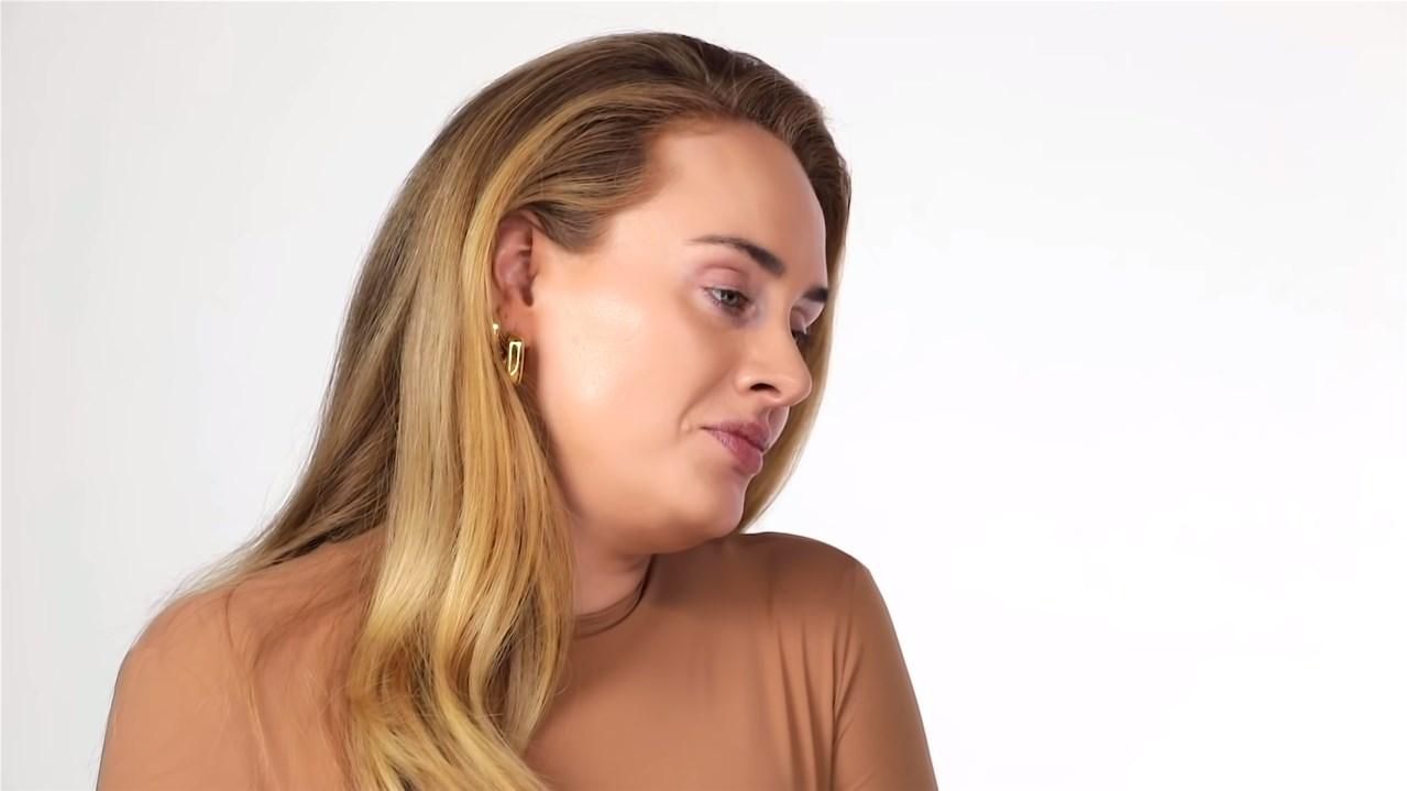 Могу напиться, – Адель о том, почему ей запретили самостоятельно вести инстаграм Могу напиться, – Адель о том, почему ей запретили самостоятельно вести инстаграм