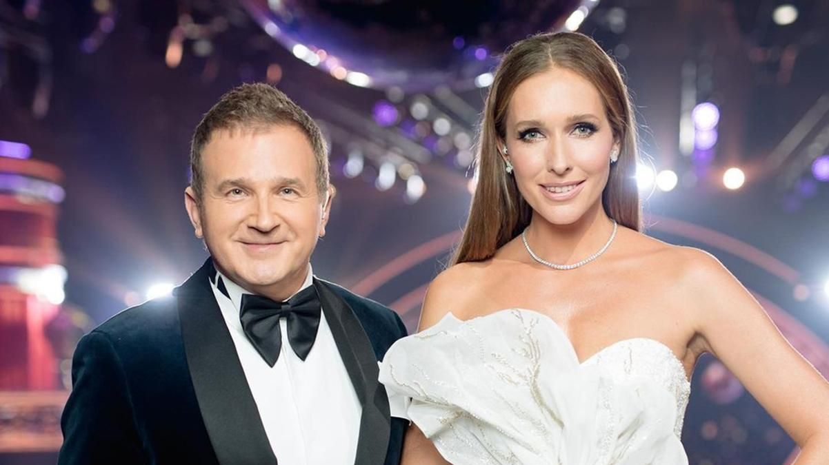 Він – на гітарі, вона – на укулеле: Осадча й Горбунов розчулили сімейним дуетом - Новини шоу-бізнесу - Showbiz Він – на гітарі, вона – на укулеле: Осадча й Горбунов розчулили сімейним дуетом - Новини шоу-бізнесу - Showbiz