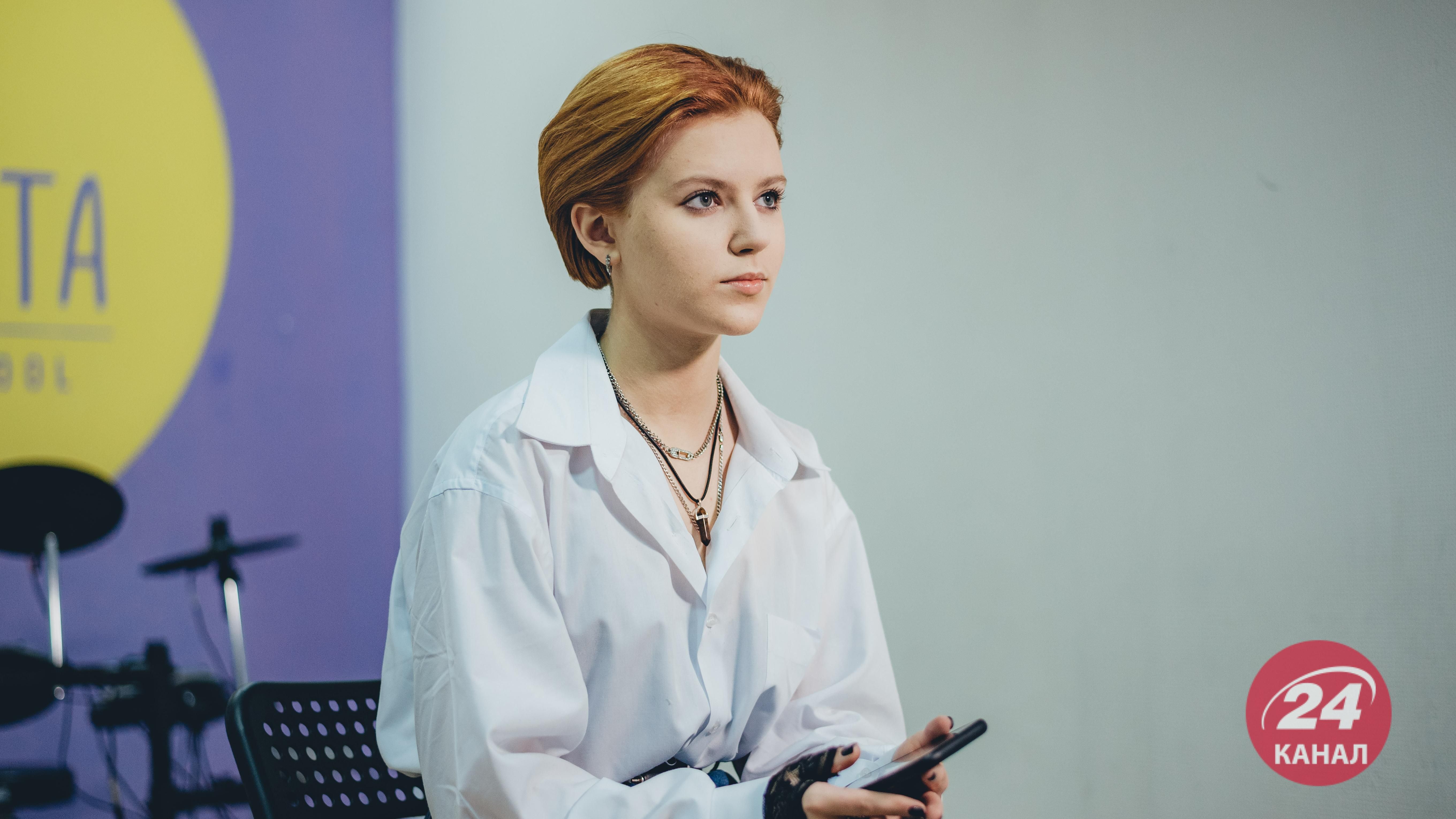 Елена Усенко из Детского Евровидения хотела бросить вокал в 7 лет: "Вылилось много негатива" Елена Усенко из Детского Евровидения хотела бросить вокал в 7 лет: "Вылилось много негатива"