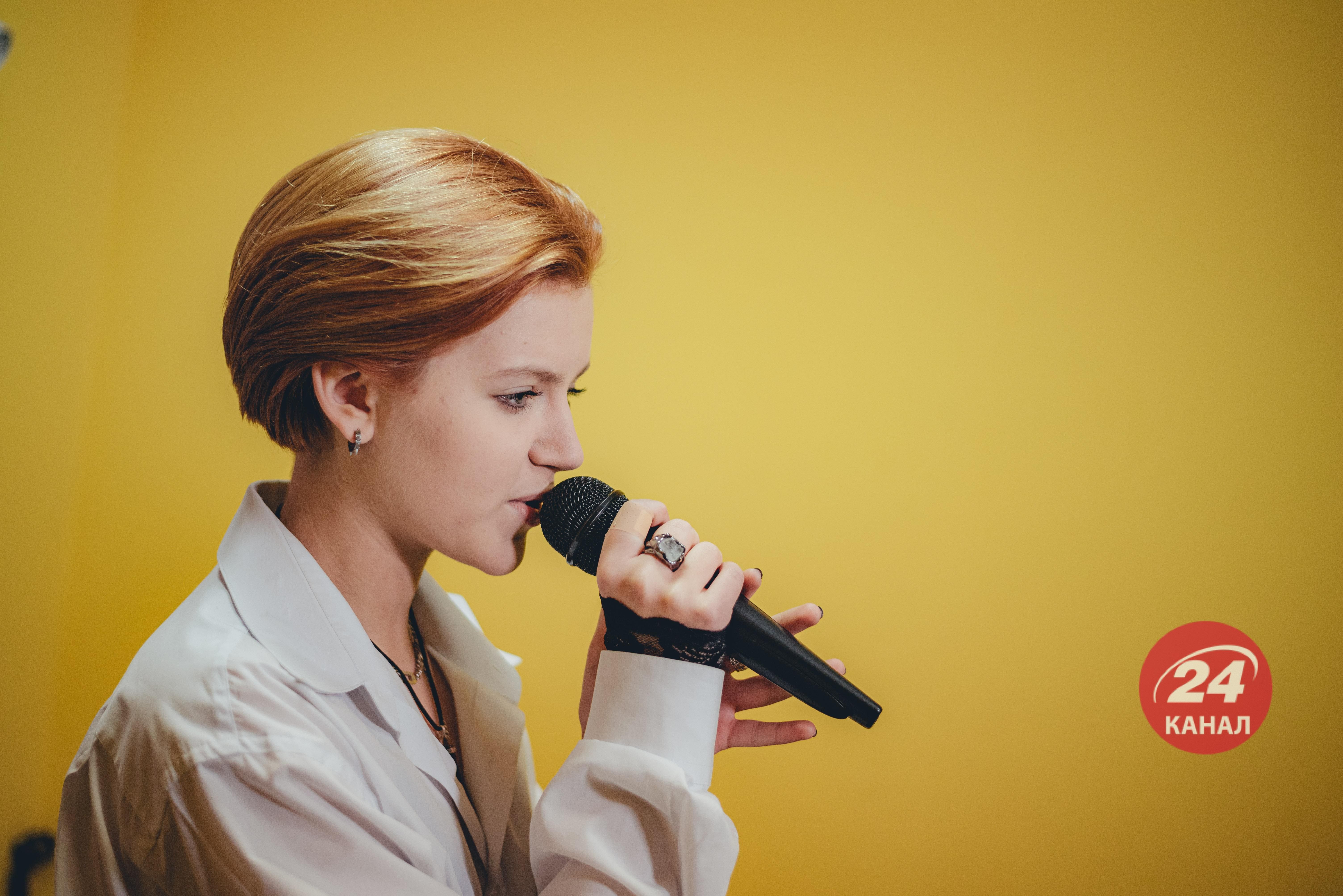 Елена Усенко рассказала, как ей удалось выступить со "Время и Стекло" во Дворце Спорта Елена Усенко рассказала, как ей удалось выступить со "Время и Стекло" во Дворце Спорта