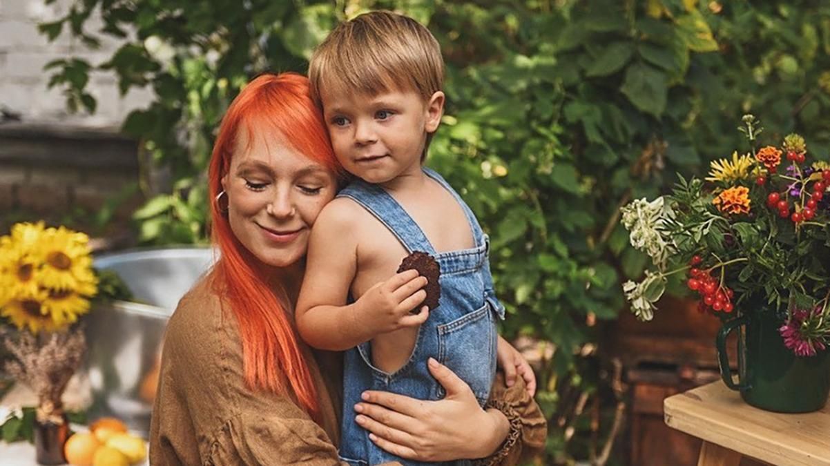 Светлана Тарабарова пошла к психологу из-за 3-летнего сына Светлана Тарабарова пошла к психологу из-за 3-летнего сына